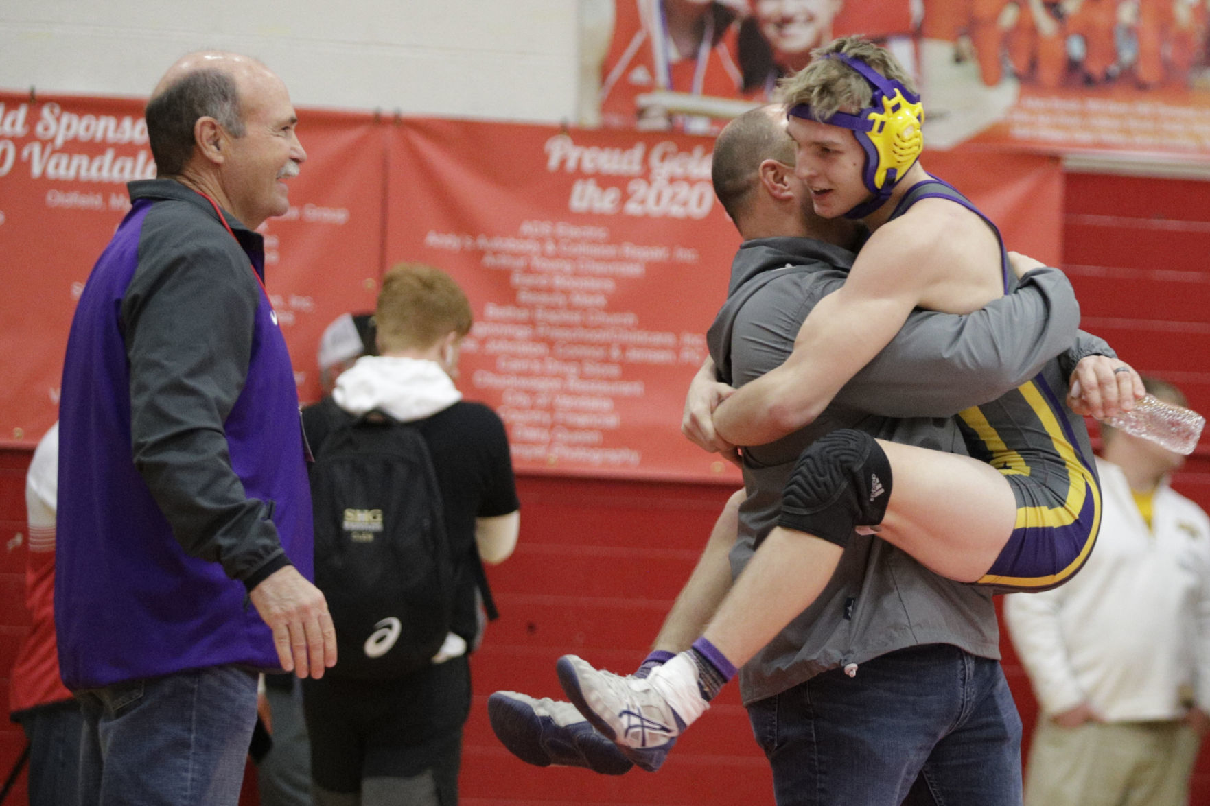 GALLERY-1A-wrestling-sectionals-004-021620.JPG